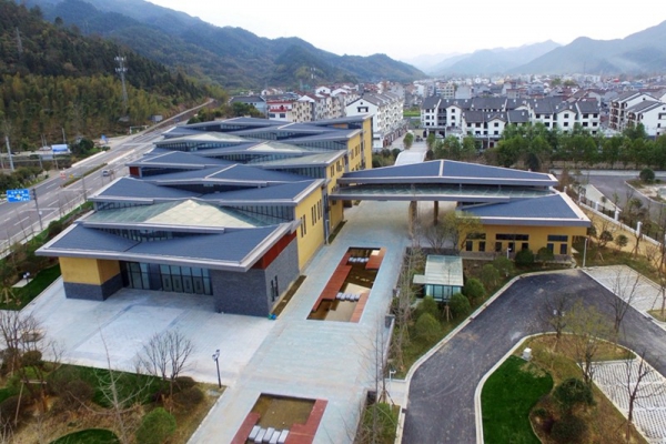 古堰畫鄉(xiāng)游客接待中心建設(shè)項目喜獲2019年度浙江省錢江杯獎(優(yōu)質(zhì)工程)建設(shè)工程