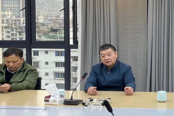 麗水市建設局黨組書記、局長鐘小松一行到浙江中立建設有限公司走訪